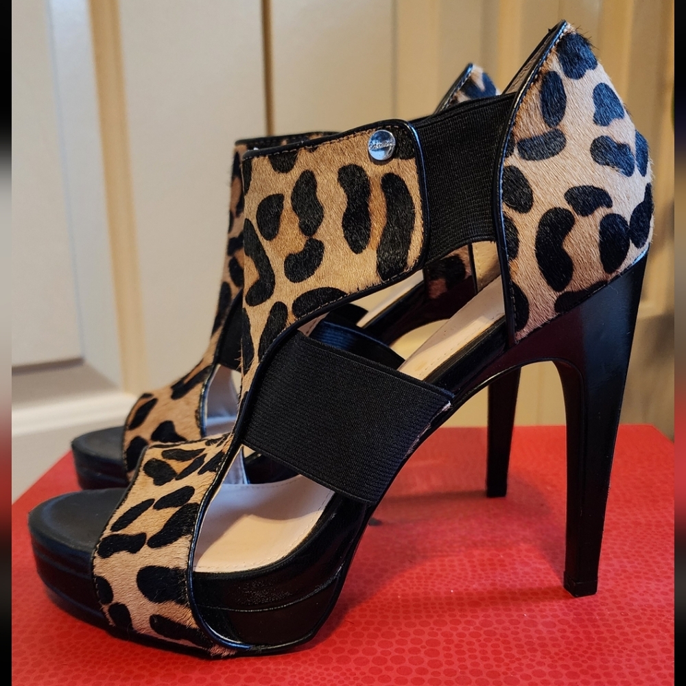 HOT!  Calvin Klein 6.5" Sexxy heels!!  Peep toes & open sides. - Picture 2 of 12